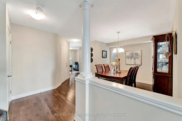 Additional image 8 of 19 COLORADO Blvd