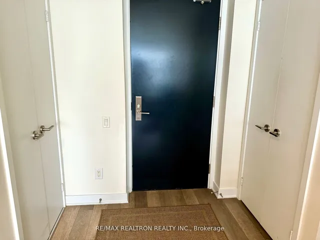 Additional image 8 of 290 Adelaide St Unit 1607