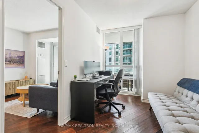 Additional image 29 of 19 Grand Trunk Cres Unit 1215