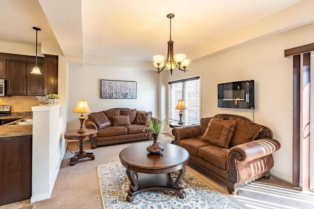 Additional image 15 of 382 Woodbine Ave