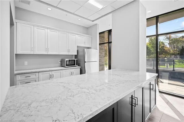 Additional image 42 of 30 Hamilton Street South Unit 703