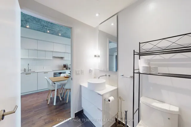 Additional image 29 of 185 Roehampton Ave Unit 1707