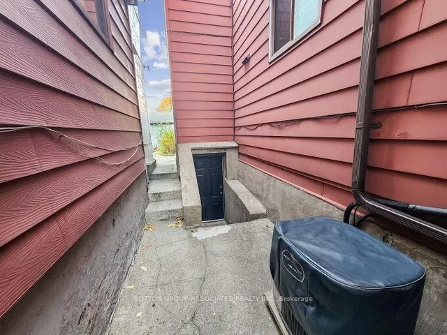 Additional image 33 of 696 Crawford St