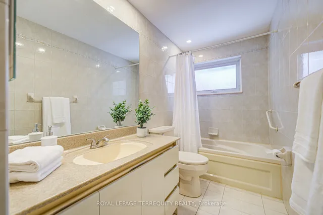 Additional image 13 of 6 Winterset Cres