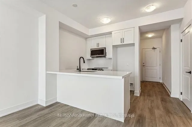 Additional image 9 of 470 Dundas St Unit 906