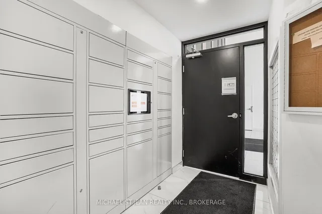 Additional image 33 of 15 Queen St Unit 1204