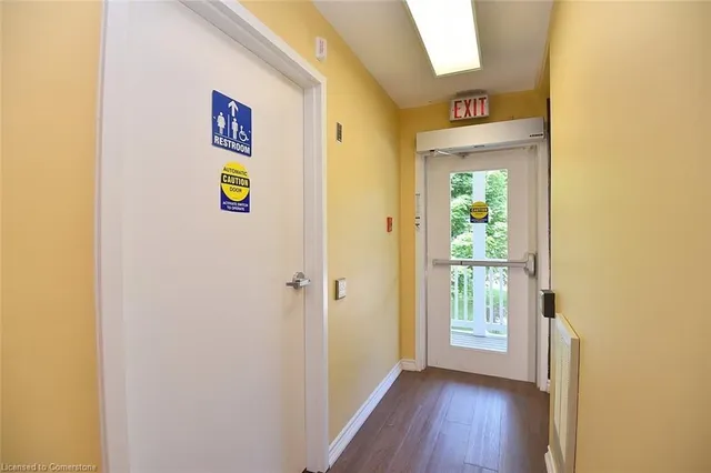 Additional image 44 of 118 Silverbirch Blvd