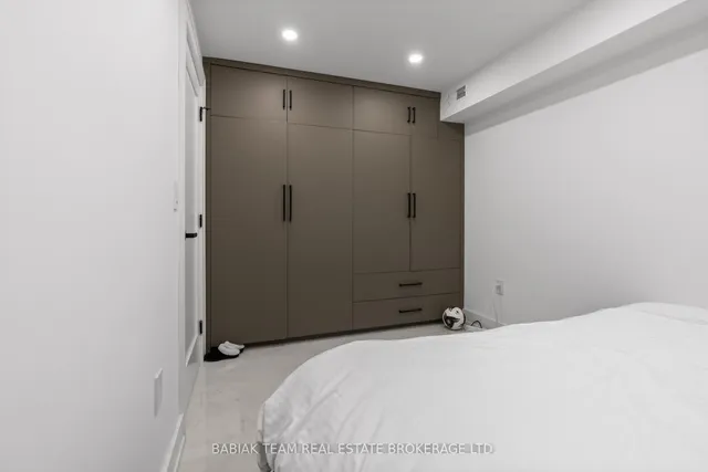 Additional image 36 of 37 Boustead Ave