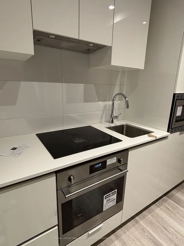 Additional image 14 of 238 Simcoe St Unit 3506