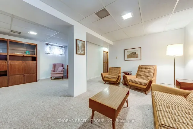 Additional image 16 of 92 Clarion Rd