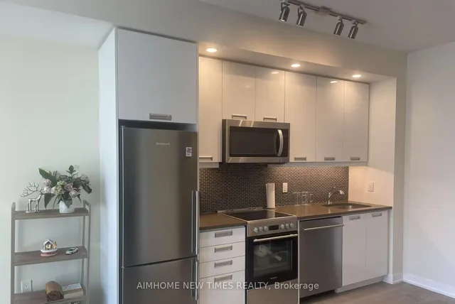 Additional image 5 of 99 John St Unit 2302