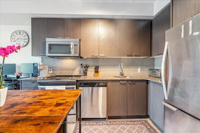 Additional image 8 of 155 St.Leger St Unit 108