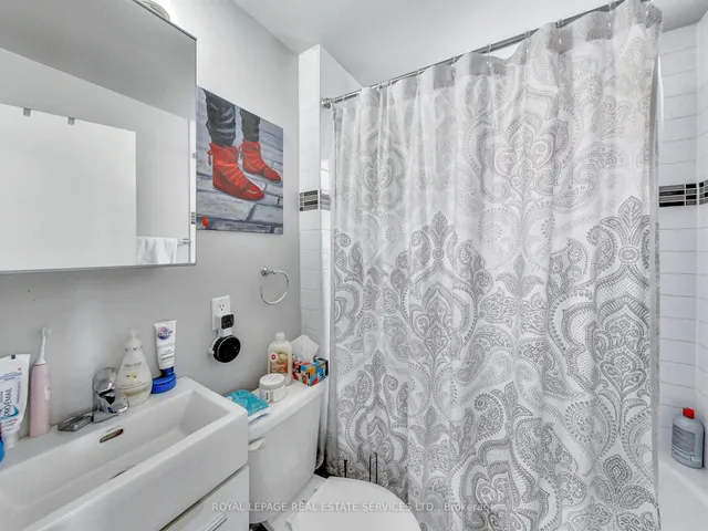 Additional image 8 of 197 Royal York Rd