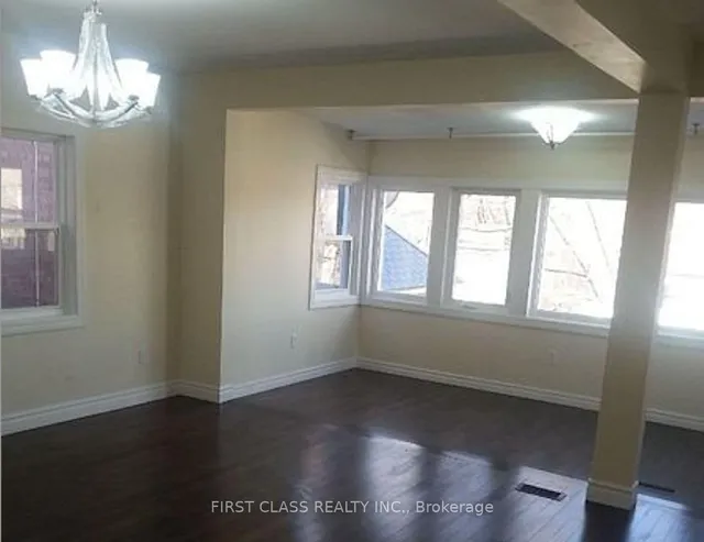 Additional image 10 of 102 Greenwood Ave