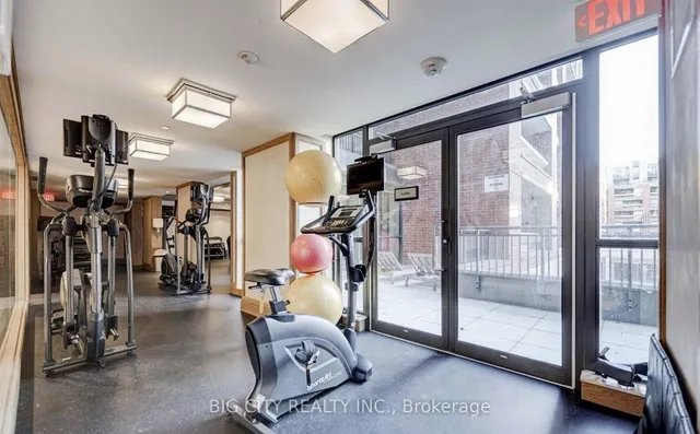 Additional image 18 of 830 Lawrence Ave Unit 837