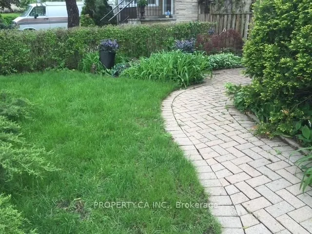 Additional image 24 of 35 Combermere Dr