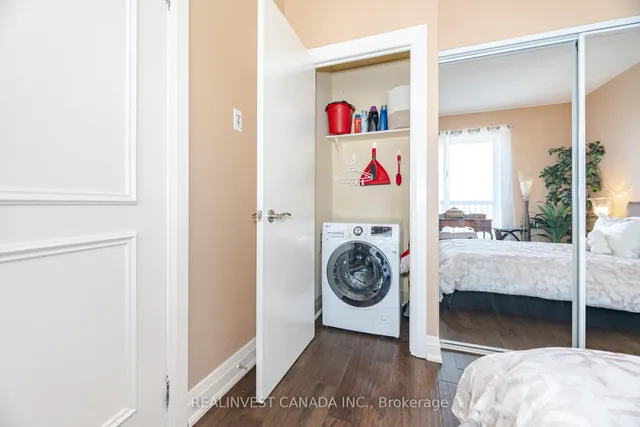 Additional image 26 of 2737 Keele St Unit 905