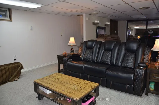 Additional image 11 of 125 Loyalist Dr