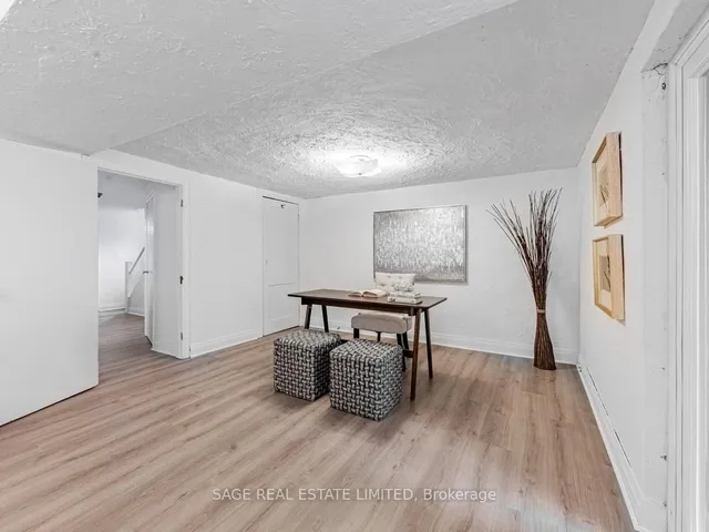 Additional image 31 of 28 Barbara Cres