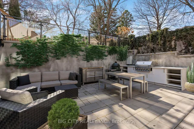 Additional image 50 of 75 Lawrence Cres