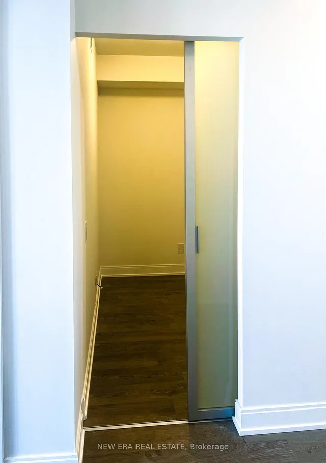 Additional image 8 of 70 Annie Craig Dr Unit 1405