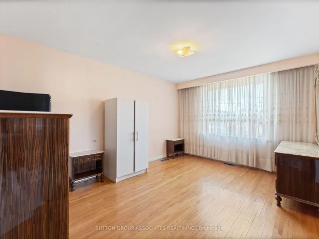 Additional image 17 of 112 Waterloo Ave