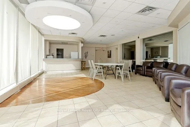 Additional image 8 of 4450 TUCANA Crt Unit 802