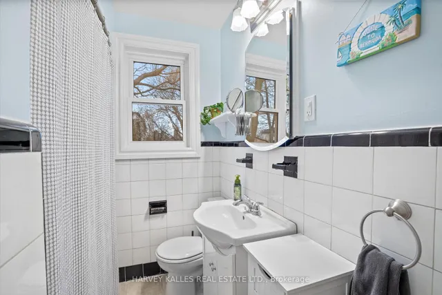 Additional image 16 of 371 Hounslow Ave