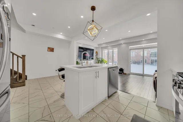 Additional image 14 of 26 Roywood St