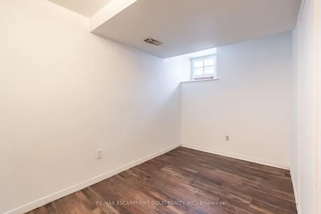 Additional image 33 of 177 Markland St