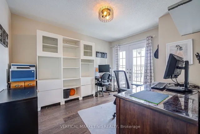 Additional image 28 of 119 Hazelton Ave