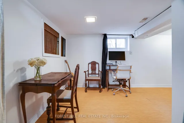 Additional image 32 of 139 Kenwood Ave