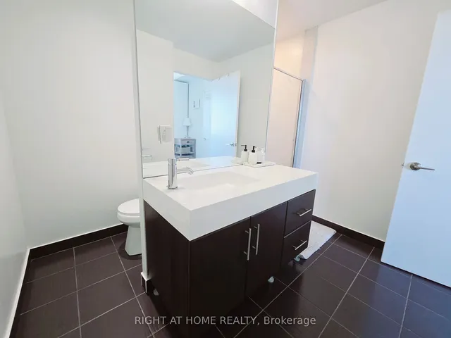 Additional image 18 of 35 Brian Peck Cres Unit 1005