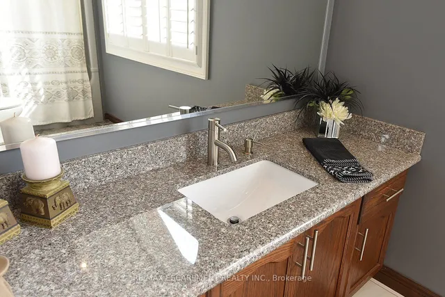 Additional image 35 of 36 Tommar Pl