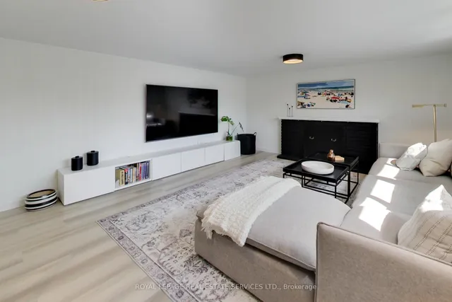 Additional image 17 of 36 Finchley Rd