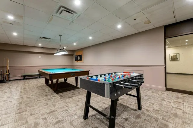 Additional image 33 of 35 Ormskirk Ave Unit 818