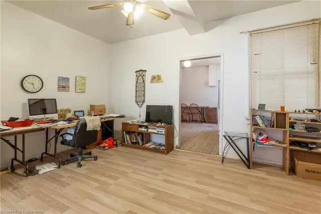 Additional image 11 of 227 Wellington St