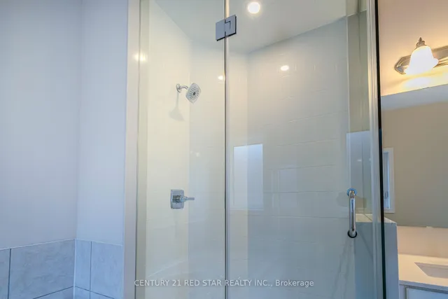 Additional image 24 of 34 Icon St