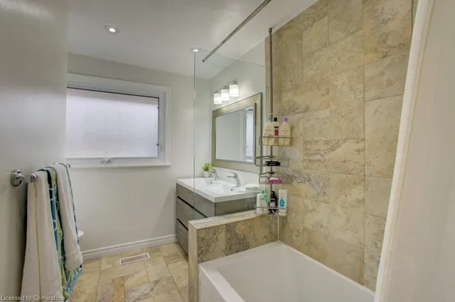 Additional image 19 of 22 Brougham Cres