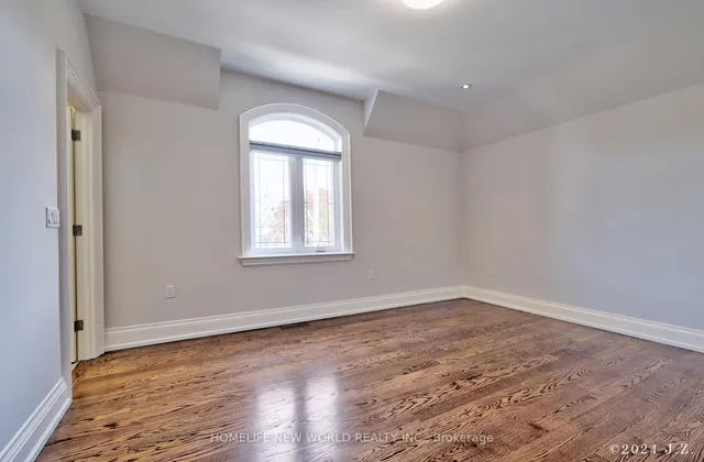 Additional image 37 of 120 Homewood Ave