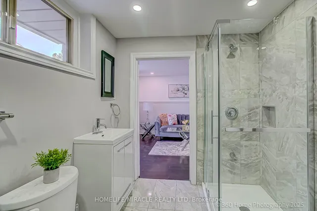 Additional image 6 of 75 Blackwell Ave Unit 8