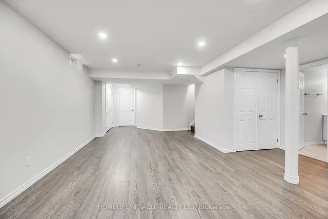 Additional image 38 of 226 Spring valley Cres