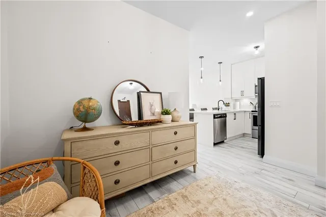 Additional image 11 of 101 Locke Street St Unit 314