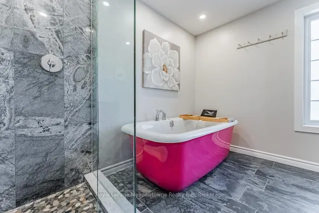 Additional image 26 of 572 Brock Crt