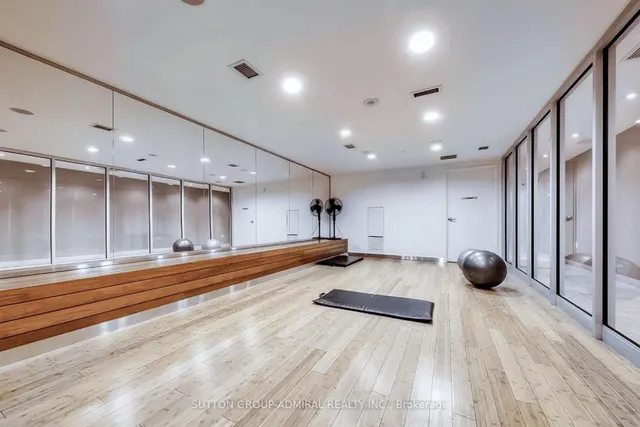 Additional image 42 of 21 Iceboat Terr Unit 1703