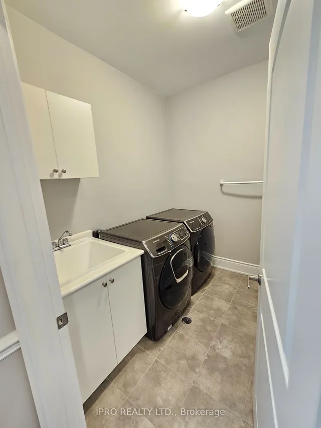 Additional image 32 of 227 Humphrey St