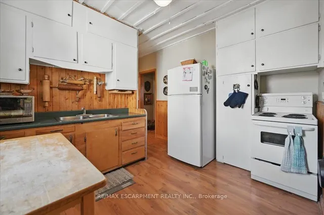 Additional image 14 of 500 Queensdale Ave