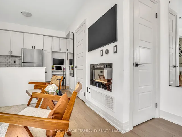 Additional image 32 of 715 Lawrence Ave Unit 23