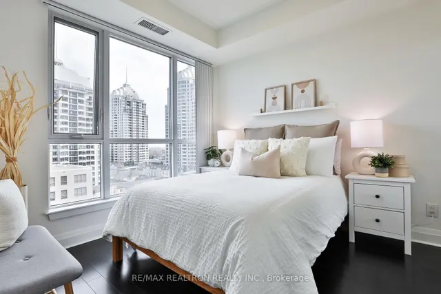 Additional image 8 of 17 Kenaston Gdns Unit 816