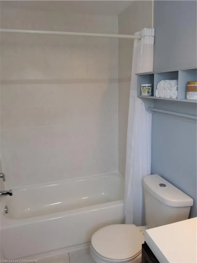 Additional image 22 of 18 Rideau Cres